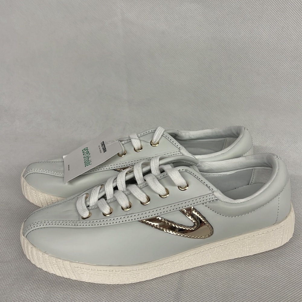 NEW NWT tretorn wtnylite 2 PLUS dirty gray / silver logo sneakers